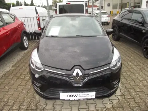 Used RENAULT CLIO Petrol 2018 Ad 