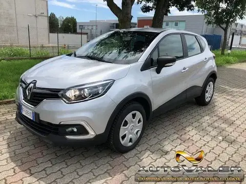 Used RENAULT CAPTUR Diesel 2018 Ad 