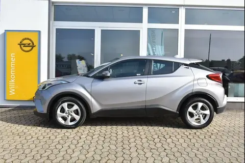 Used TOYOTA C-HR Petrol 2017 Ad 