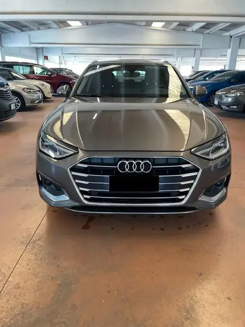 Used AUDI A4 Hybrid 2019 Ad 