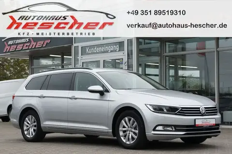 Used VOLKSWAGEN PASSAT Petrol 2018 Ad 