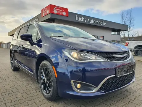 Used CHRYSLER PACIFICA Petrol 2017 Ad 