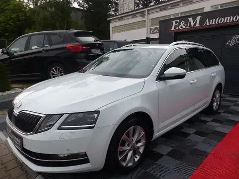 Used SKODA OCTAVIA Petrol 2019 Ad 