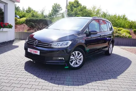 Used VOLKSWAGEN TOURAN Petrol 2023 Ad 