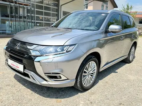 Used MITSUBISHI OUTLANDER Hybrid 2019 Ad 