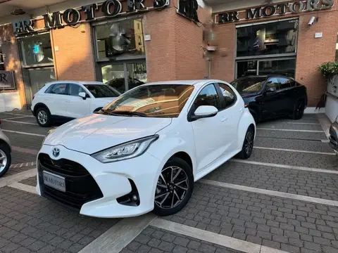 Used TOYOTA YARIS Hybrid 2022 Ad 