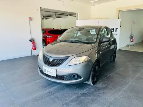 Annonce LANCIA YPSILON Essence 2019 d'occasion 