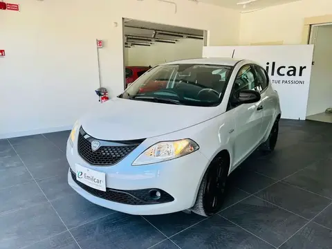 Annonce LANCIA YPSILON Hybride 2021 d'occasion 