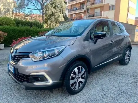 Used RENAULT CAPTUR Diesel 2018 Ad 