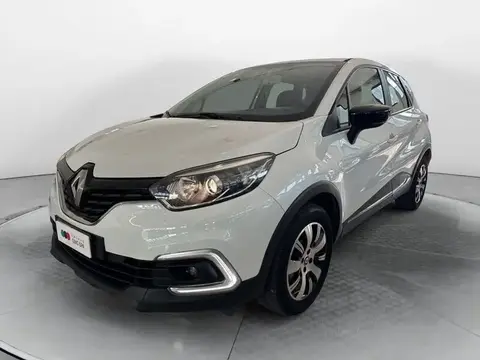 Used RENAULT CAPTUR Diesel 2018 Ad 