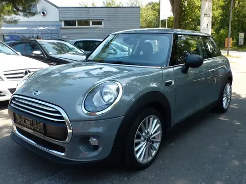 Used MINI ONE Petrol 2015 Ad 