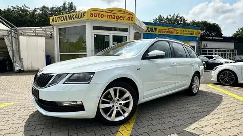 Used SKODA OCTAVIA Petrol 2018 Ad 