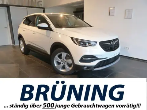 Used OPEL GRANDLAND Hybrid 2021 Ad 