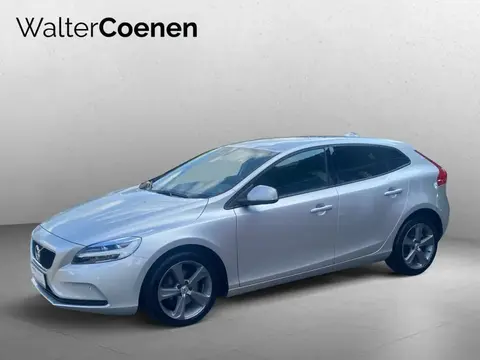 Annonce VOLVO V40 Essence 2018 d'occasion 