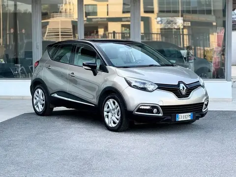 Annonce RENAULT CAPTUR Diesel 2014 d'occasion 