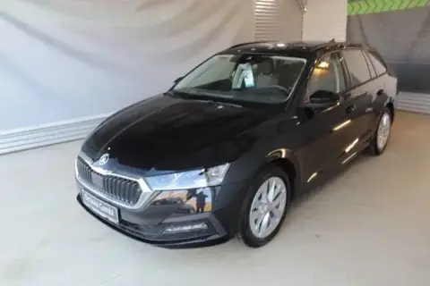 Used SKODA OCTAVIA Petrol 2021 Ad 