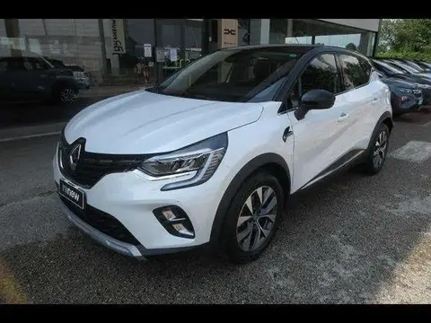 Used RENAULT CAPTUR Hybrid 2020 Ad 