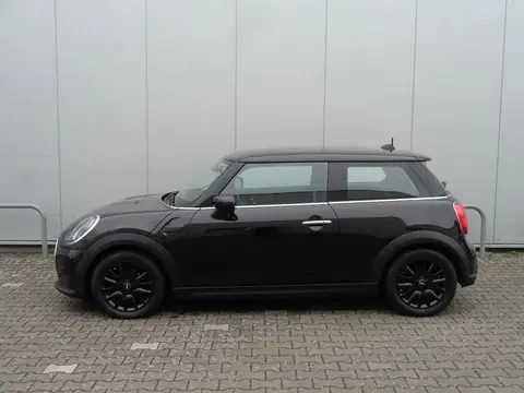 Used MINI ONE Petrol 2021 Ad 