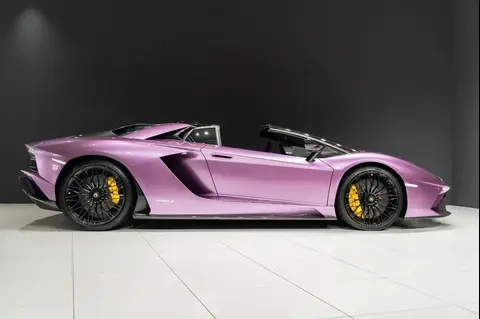 Used LAMBORGHINI AVENTADOR Petrol 2021 Ad 