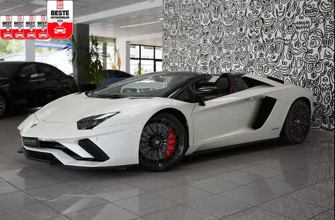 Used LAMBORGHINI AVENTADOR Petrol 2018 Ad 