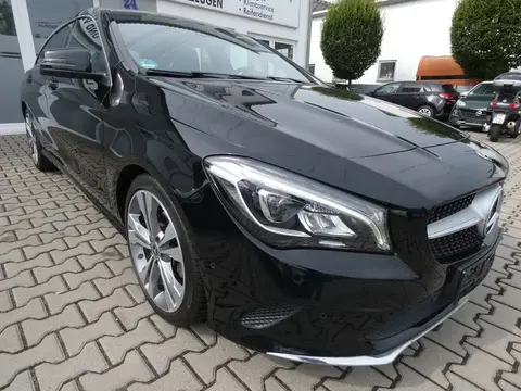 Used MERCEDES-BENZ CLASSE CLA Petrol 2017 Ad 