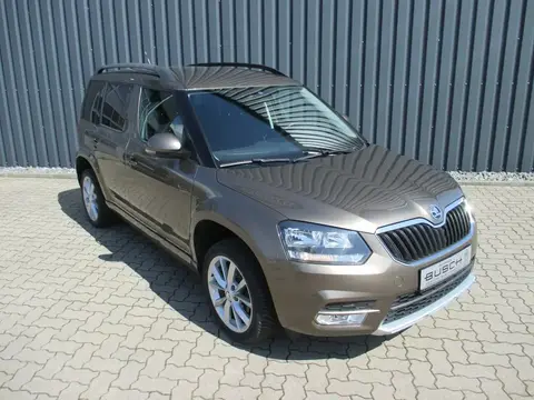 Used SKODA YETI Petrol 2015 Ad 