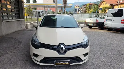 Used RENAULT CLIO Diesel 2017 Ad 