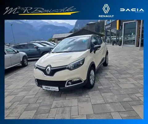 Used RENAULT CAPTUR Petrol 2016 Ad 