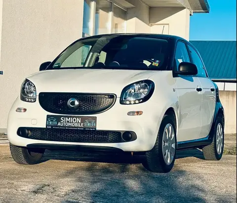 Annonce SMART FORFOUR Essence 2016 d'occasion 