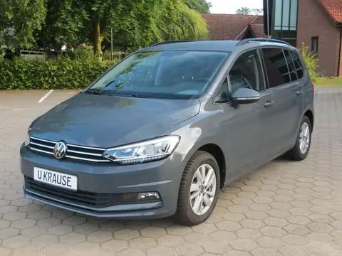 Used VOLKSWAGEN TOURAN Petrol 2022 Ad 