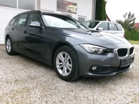 Used BMW SERIE 3 Petrol 2017 Ad 