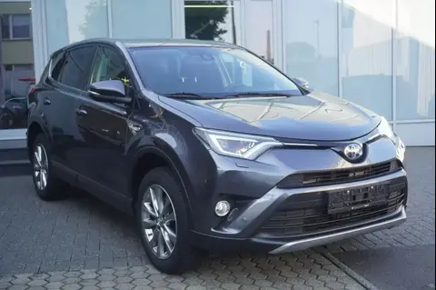 Used TOYOTA RAV4 Hybrid 2018 Ad Germany