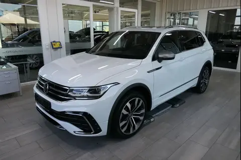 Used VOLKSWAGEN TIGUAN Diesel 2023 Ad 