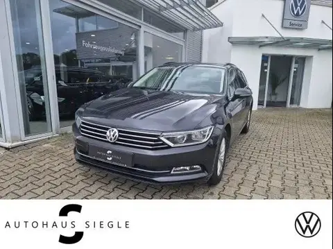 Used VOLKSWAGEN PASSAT Petrol 2018 Ad 