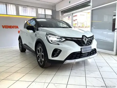 Used RENAULT CAPTUR Hybrid 2021 Ad 