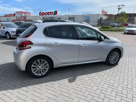 Used PEUGEOT 208 Petrol 2016 Ad 