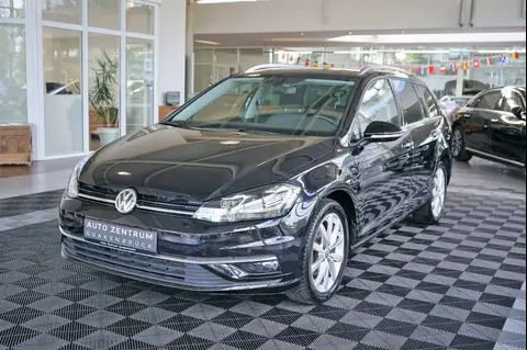 Used VOLKSWAGEN GOLF Petrol 2019 Ad 