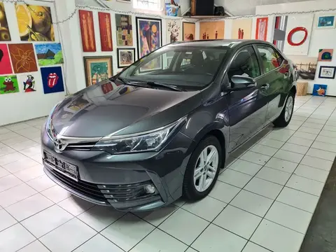 Used TOYOTA COROLLA Petrol 2018 Ad 