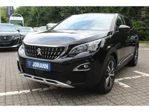 Used PEUGEOT 3008 Petrol 2017 Ad 