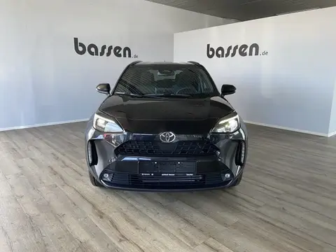 Used TOYOTA YARIS Hybrid 2024 Ad 