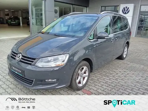 Used VOLKSWAGEN SHARAN Petrol 2015 Ad Germany