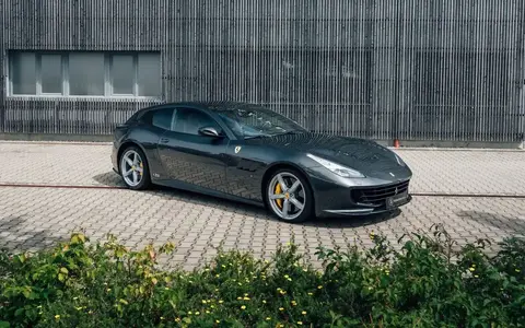 Used FERRARI GTC4LUSSO Petrol 2018 Ad 