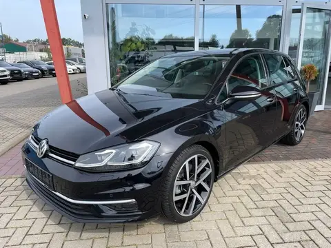 Used VOLKSWAGEN GOLF Petrol 2017 Ad 