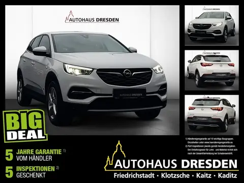 Used OPEL GRANDLAND Hybrid 2021 Ad 