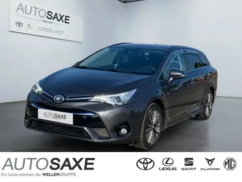 Used TOYOTA AVENSIS Petrol 2018 Ad Germany