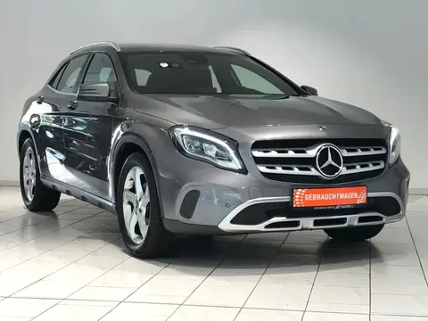 Annonce MERCEDES-BENZ CLASSE GLA Essence 2019 d'occasion 