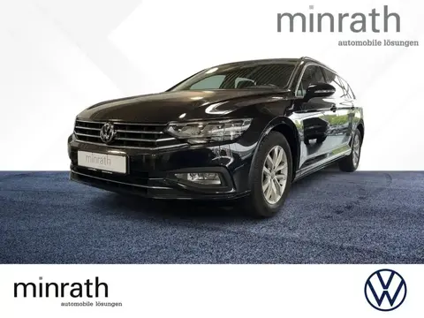 Used VOLKSWAGEN PASSAT Petrol 2019 Ad 