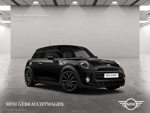 Used MINI COOPER Petrol 2021 Ad Germany