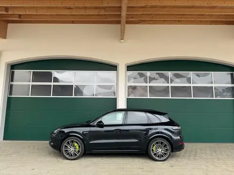 Used PORSCHE CAYENNE Hybrid 2019 Ad 