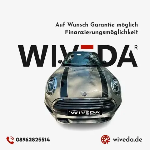 Used MINI COOPER Petrol 2018 Ad Germany